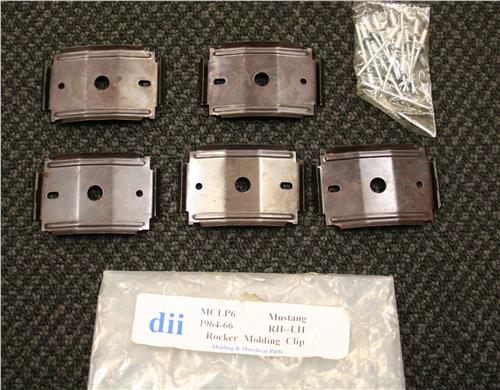 FORD 65-66 MUSTANG RHS ROCKER MOULDING WITH CLIPS  22742