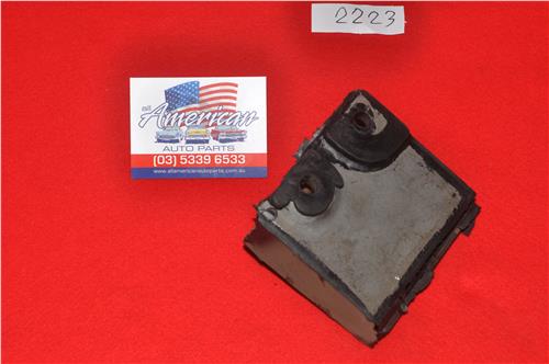 MM FORD 63-64 LHS MOTOR MOUNT   25378